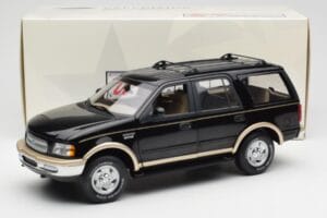 Ford Expedition Eddie Bauer Черен UT Models 1:18 22710 Метал — снимка 7 от 7