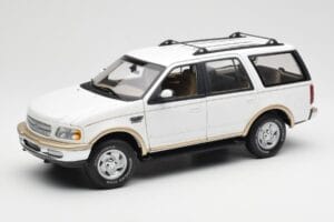 Ford Expedition Eddie Bauer Бял UT Models 1:18 22712 Метал