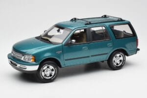 Ford Expedition XLT Зелен Металик UT Models 1:18 22717 Метал