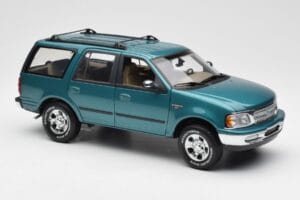 Ford Expedition XLT Зелен Металик UT Models 1:18 22717 Метал — снимка 6 от 8
