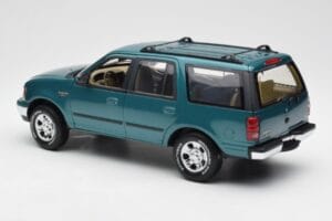 Ford Expedition XLT Зелен Металик UT Models 1:18 22717 Метал — снимка 7 от 8