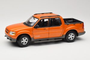Ford Explorer Sport Trac Оранжев Maisto 1:18 536891G Метал