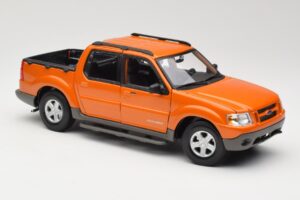 Ford Explorer Sport Trac Оранжев Maisto 1:18 536891G Метал — снимка 6 от 8