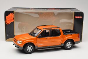 Ford Explorer Sport Trac Оранжев Maisto 1:18 536891G Метал — снимка 8 от 8