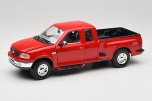 Ford F-150 Flareside SuperCab Червен Mira 1:18 6217 Метал