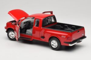 Ford F-150 Flareside SuperCab Червен Mira 1:18 6217 Метал — снимка 5 от 8