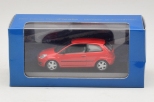 Ford Fiesta Mk5 2-Door Червен Minichamps 1:43 FIESTA004 Метал — снимка 4 от 4
