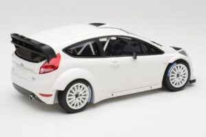 Ford Fiesta RS WRC Street Mk7 Бял Minichamps 1:18 151110890 Метал — снимка 2 от 6