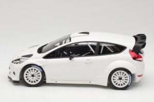Ford Fiesta RS WRC Street Mk7 Бял Minichamps 1:18 151110890 Метал — снимка 3 от 6