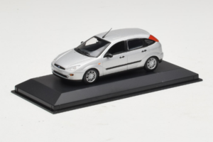 Ford Focus Mk1 Сребрист Minichamps 1:43 FOCUS006 Метал — снимка 2 от 4