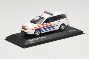 Ford Focus Turnier Politie Minichamps 1:43 430087092 Метал — снимка 2 от 4