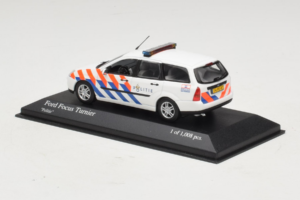 Ford Focus Turnier Politie Minichamps 1:43 430087092 Метал — снимка 3 от 4