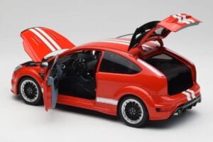 Ford Focus RS LM Classic Edition Race Red 1967 Ford Mk IV Tribute Minichamps 1:18 100080067 Метал — снимка 5 от 8