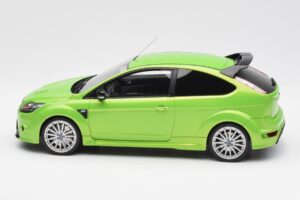 Ford Focus RS Mk2 Зелен Otto 1:18 OT381 Смола — снимка 3 от 6