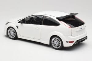Ford Focus RS Mk2 Бял Minichamps 1:18 100080002 Метал — снимка 7 от 8