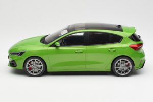 Ford Focus ST Mk4 Зелен MCG 1:18 MCG18452 Метал — снимка 3 от 6