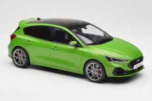 Ford Focus ST Mk4 Зелен MCG 1:18 MCG18452 Метал — снимка 4 от 6