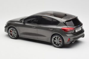 Ford Focus ST Mk4 Сив MCG 1:18 MCG18454 Метал — снимка 5 от 6