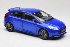 Ford Focus ST Mk2 Blue Metallic Minichamps 1:18 110082001 Метал — снимка 6 от 8