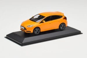 Ford Focus ST Mk3 Tangerine Scream Minichamps 1:43 FOCUS001 Метал — снимка 2 от 4