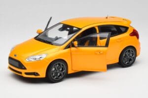 Ford Focus ST Mk2 Tangerine Scream Minichamps 1:18 110082005 Метал — снимка 2 от 8