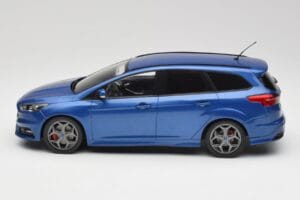 Ford Focus ST Turnier Mk3 Син MCG 1:18 MCG18465 Метал — снимка 3 от 6