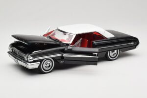 Ford Galaxie 500 Черен Sun Star 1:18 1442 Метал — снимка 2 от 8
