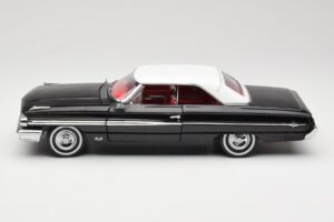 Ford Galaxie 500 Черен Sun Star 1:18 1442 Метал — снимка 4 от 8