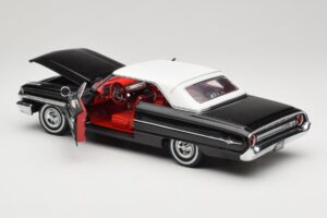 Ford Galaxie 500 Черен Sun Star 1:18 1442 Метал — снимка 5 от 8