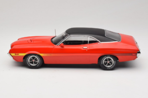 Ford Gran Torino Sport Червен IXO 1:18 18CMC263 Метал — снимка 3 от 6