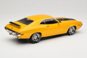 Ford Gran Torino Sport Жълт IXO 1:18 18CMC186 Метал — снимка 2 от 6