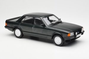 Ford Granada Mk2 2.8 Injection Тъмнозелен MCG 1:18 MCG18263 Метал — снимка 4 от 6