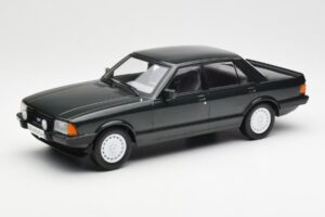 Ford Granada Mk2 2.8 Injection Тъмнозелен MCG 1:18 MCG18263 Метал