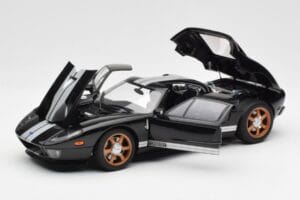 Ford GT Черен С Бели Ивици AUTOart 1:18 73023 Метал — снимка 2 от 8