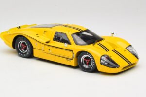 Ford GT40 Mk IV Жълт 1967 Shelby Collectibles 1:18 31414S Метал — снимка 6 от 8