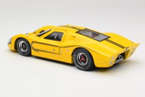 Ford GT40 Mk IV Жълт 1967 Shelby Collectibles 1:18 31414S Метал — снимка 7 от 8
