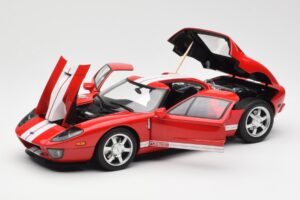 Ford GT Червен AUTOart 1:18 73021 Метал — снимка 2 от 8