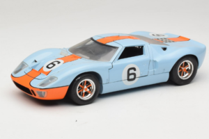Ford GT40 Gulf #6 J. Ickx / J. Oliver 24 Hours of Le Mans 1969 Revell 1:18 48824 Метал