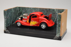 Ford High Tech Червен с Пламък American Muscle 1:18 7726 Метал — снимка 3 от 4