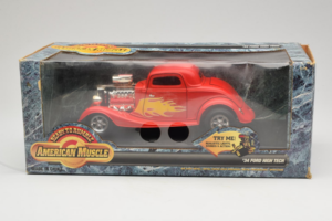 Ford High Tech Червен с Пламък American Muscle 1:18 7726 Метал — снимка 4 от 4