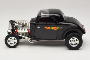 Ford Hot Rod Черен Rydell High Grease ERTL 1:18 36602 Метал — снимка 3 от 6