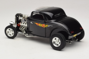 Ford Hot Rod Черен Rydell High Grease ERTL 1:18 36602 Метал — снимка 5 от 6