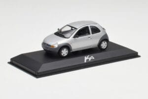 Ford Ka Mk1 Сребристо Сив Minichamps 1:43 130248 Метал — снимка 2 от 4