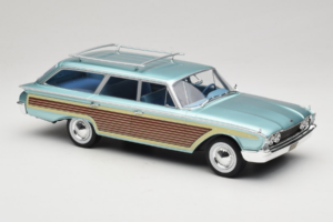 Ford Country Squire Синьо MCG 1:18 MCG18049 Метал — снимка 4 от 6