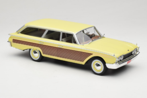 Ford Country Squire Жълт MCG 1:18 MCG18048 Метал — снимка 4 от 6