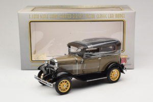 Ford Model A Tudor Chicle Drab Motor City 1:18 41003 Метал — снимка 6 от 6