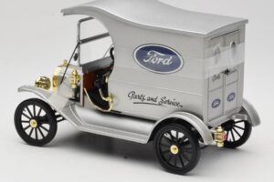 Ford Model T Delivery Truck Сребрист Eagle Collectibles 1:18 430600 Метал — снимка 5 от 6