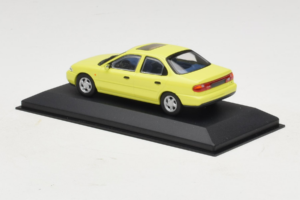 Ford Mondeo Mk1 Citrus Yellow Minichamps 1:43 MIN0821001 Метал — снимка 3 от 4