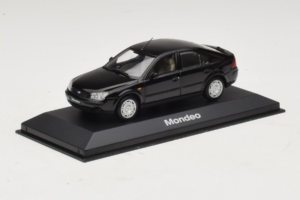 Ford Mondeo Mk3 Черен Minichamps 1:43 MONDEO004 Метал — снимка 2 от 4