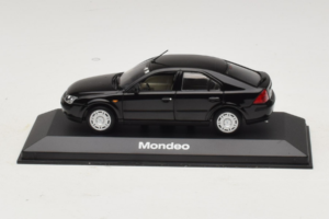 Ford Mondeo Mk3 Черен Minichamps 1:43 MONDEO004 Метал